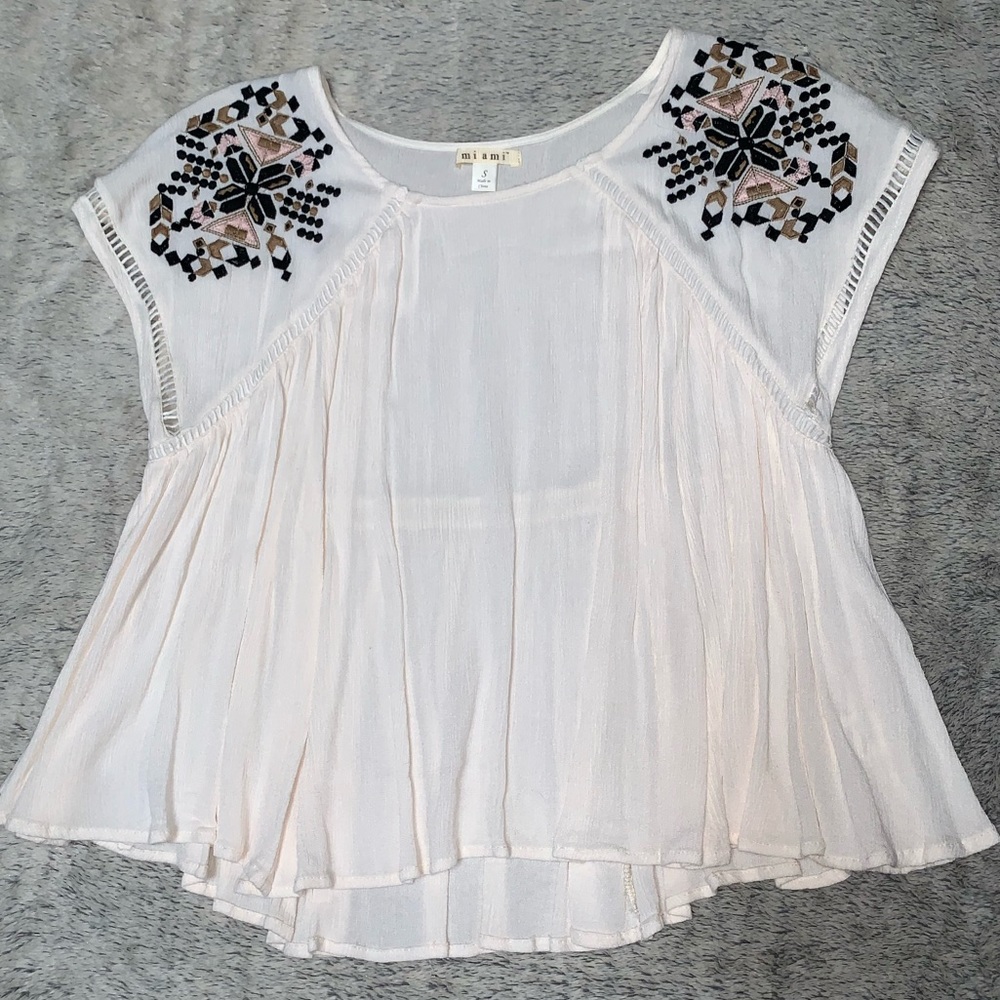 Francesca’s Blouse with Aztec Printed Sleeves